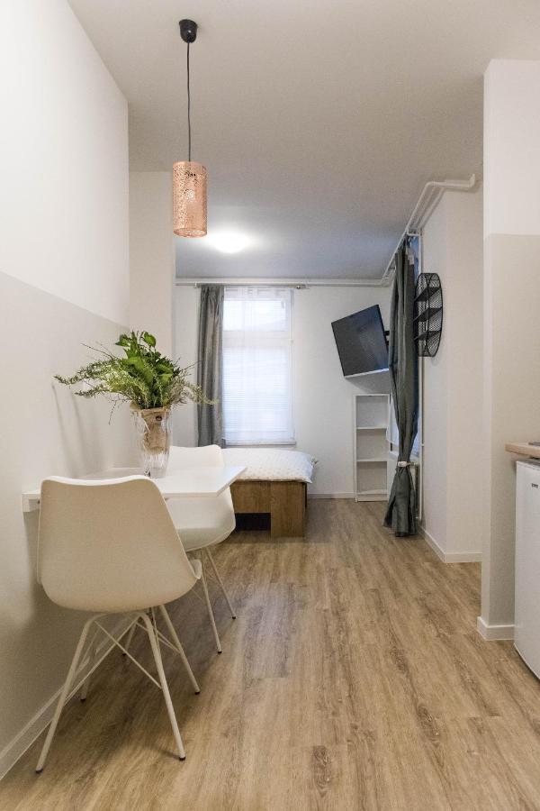 Jantar Apartmaji نوفو ميستو المظهر الخارجي الصورة